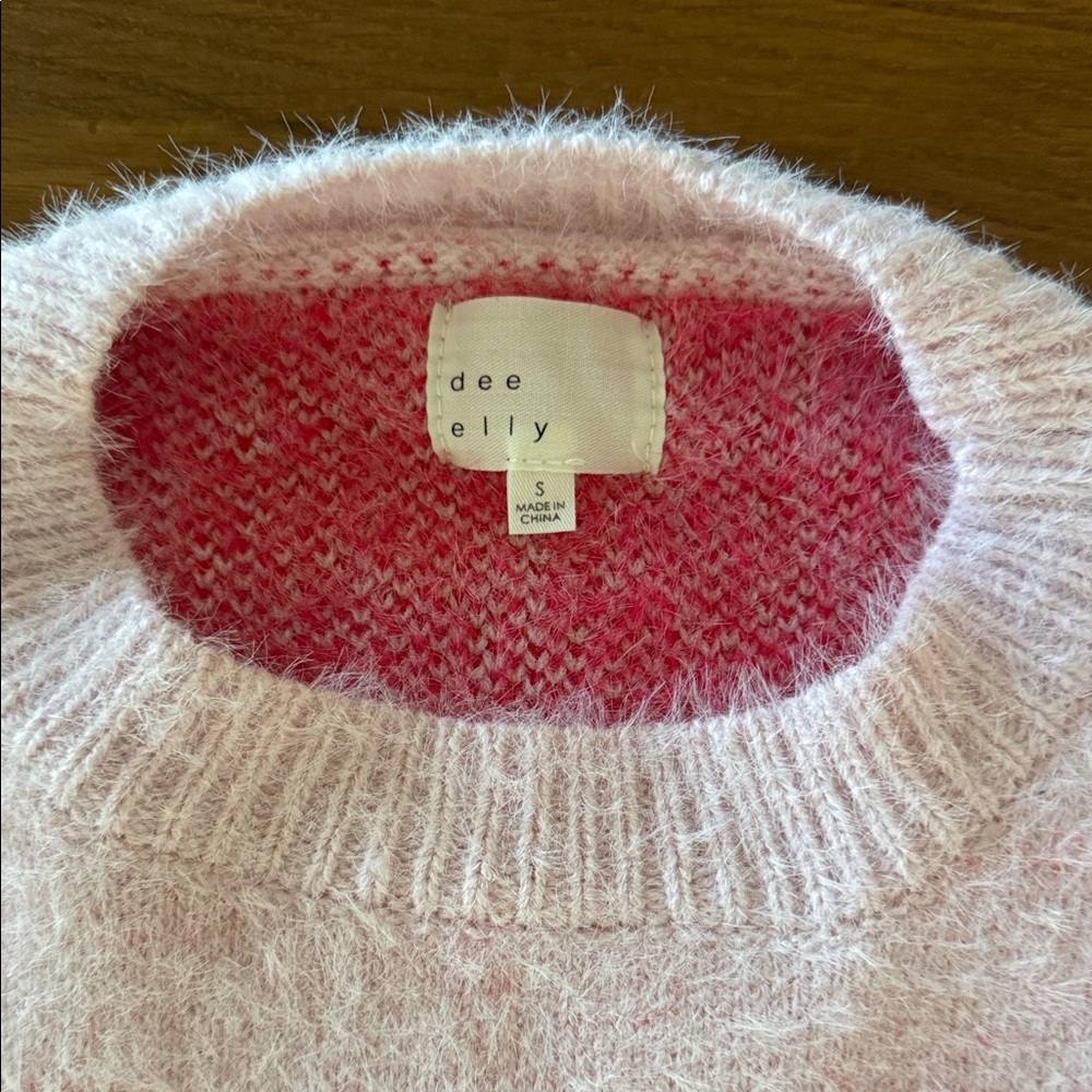 EVERYTHING $10: Dee Elly Cozy Pink and Red Kisses Sweater - Picture 3 of 6